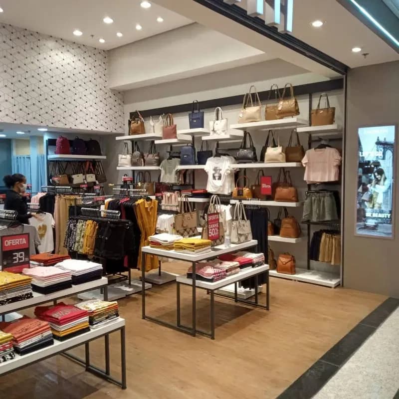 Como montar a sua loja para o Natal e encantar clientes desde a vitrine até o caixa